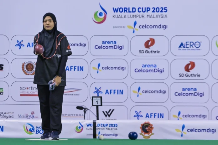 Emma Firyana wins historic women's singles title at World Bowls