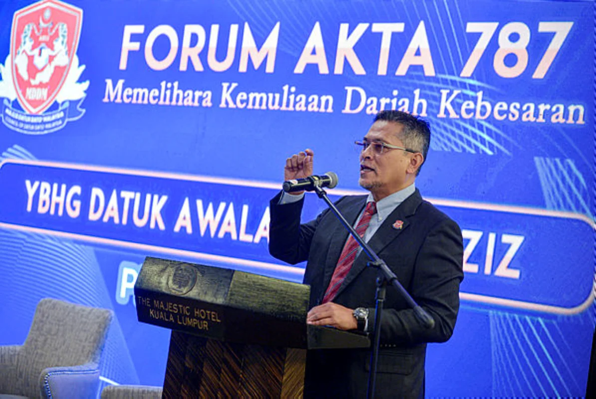 Awalan kekal presiden Persekutuan Lawn Bowls Malaysia hingga 2027 Awalan kekal presiden Persekutuan Lawn Bowls Malaysia hingga 2027