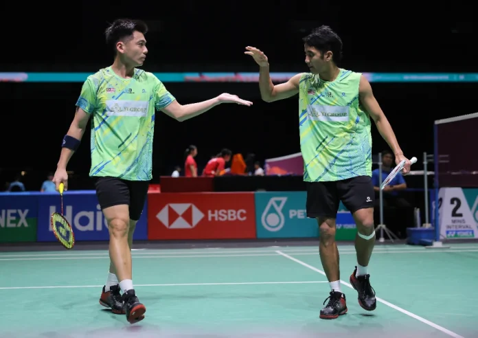 Wee Kiong rules out reunion with V Shem, stays with Azriyn