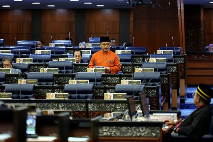 Malaysia reviews Islamic family law bill, considers parent maintenance rules Malaysia reviews Islamic family law bill, considers parent maintenance rules