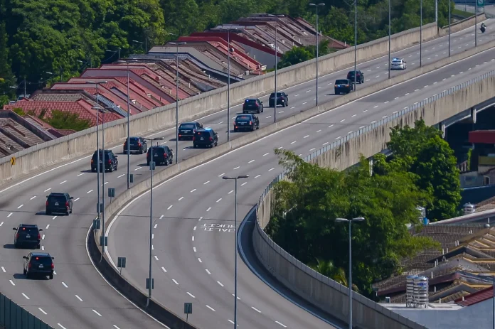 Gambar konvoi Trump di lebuh raya Malaysia tular, raih pujian