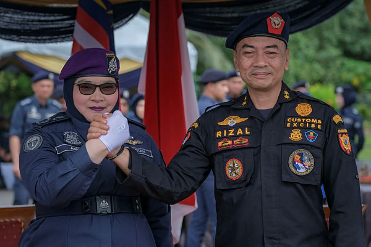 Malaysia-Indonesia_customs_patrol_thwarts_five_cross-border_crime_cases