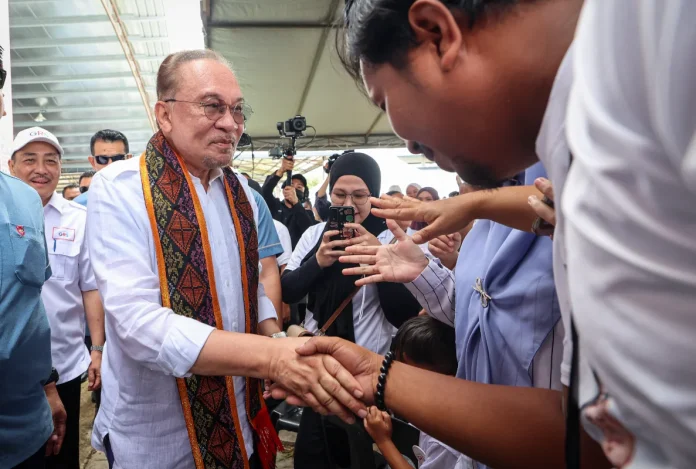 Malaysia_hargai_bantuan_Thailand_pindahkan_rakyat_terkandas_banjir