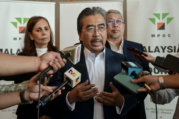 Malaysia urges China palm oil buyers to negotiate for better prices