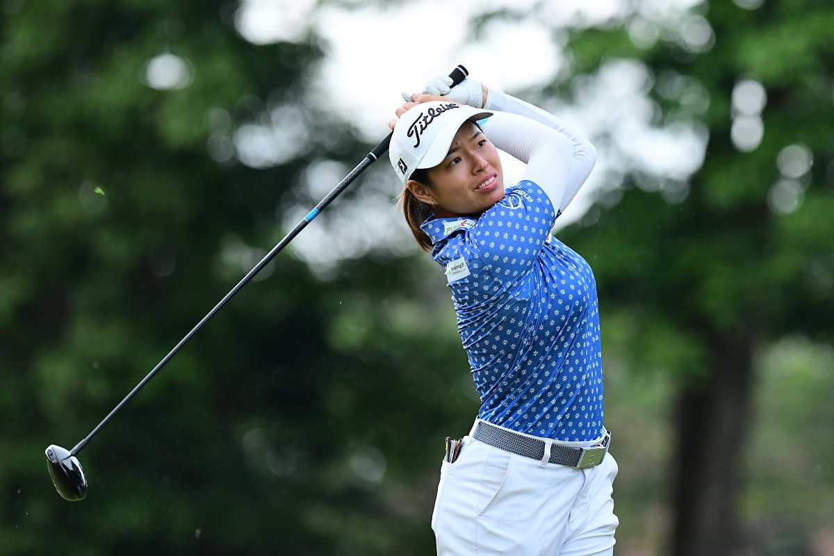 Marcus lim leads after opening round