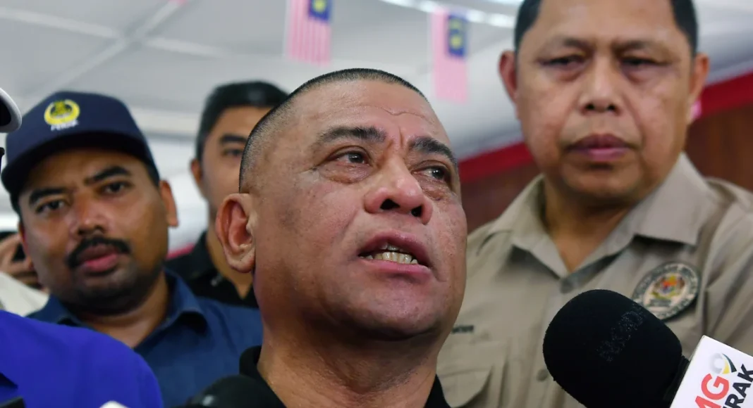 Aktiviti perlombongan di hulu Sungai Perak diarah henti sementara
