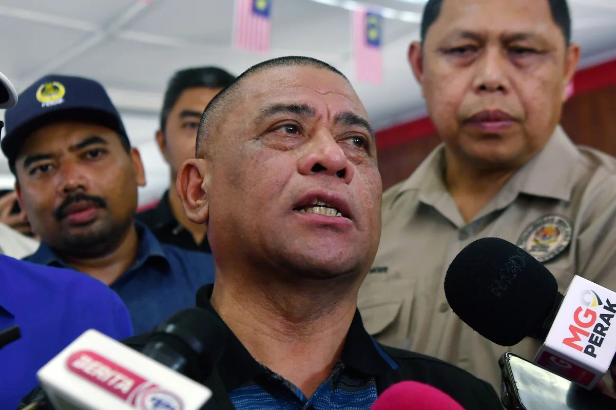 Aktiviti perlombongan di hulu Sungai Perak diarah henti sementara Aktiviti perlombongan di hulu Sungai Perak diarah henti sementara