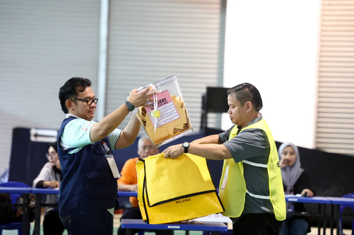 Sabah declares November 29 a public holiday for state election Sabah declares November 29 a public holiday for state election