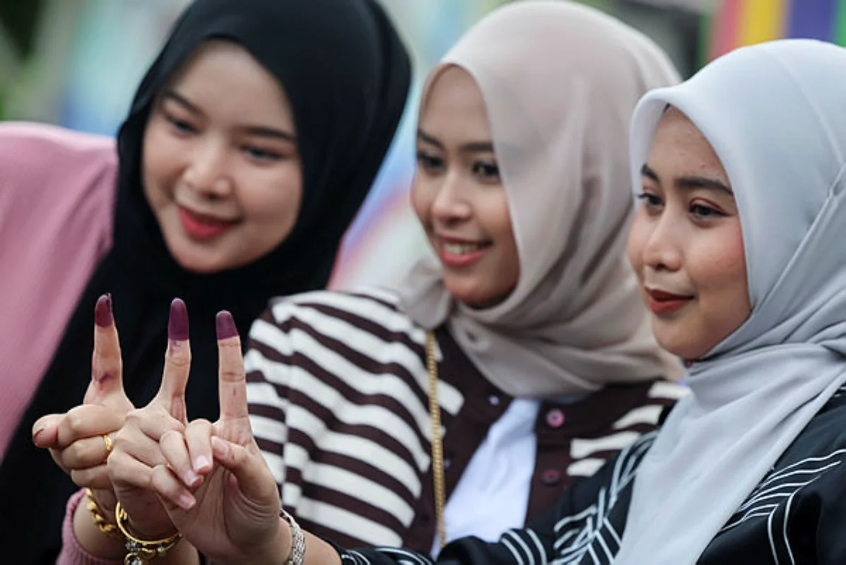 Sabah election campaign ends peacefully with 10,000 police deployed Sabah election campaign ends peacefully with 10,000 police deployed