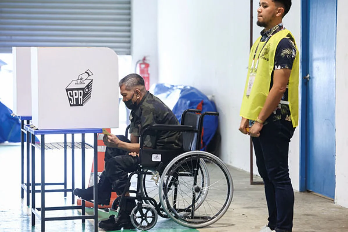 PWD Voters Show Strong Spirit in Early Sabah Polls PWD Voters Show Strong Spirit in Early Sabah Polls