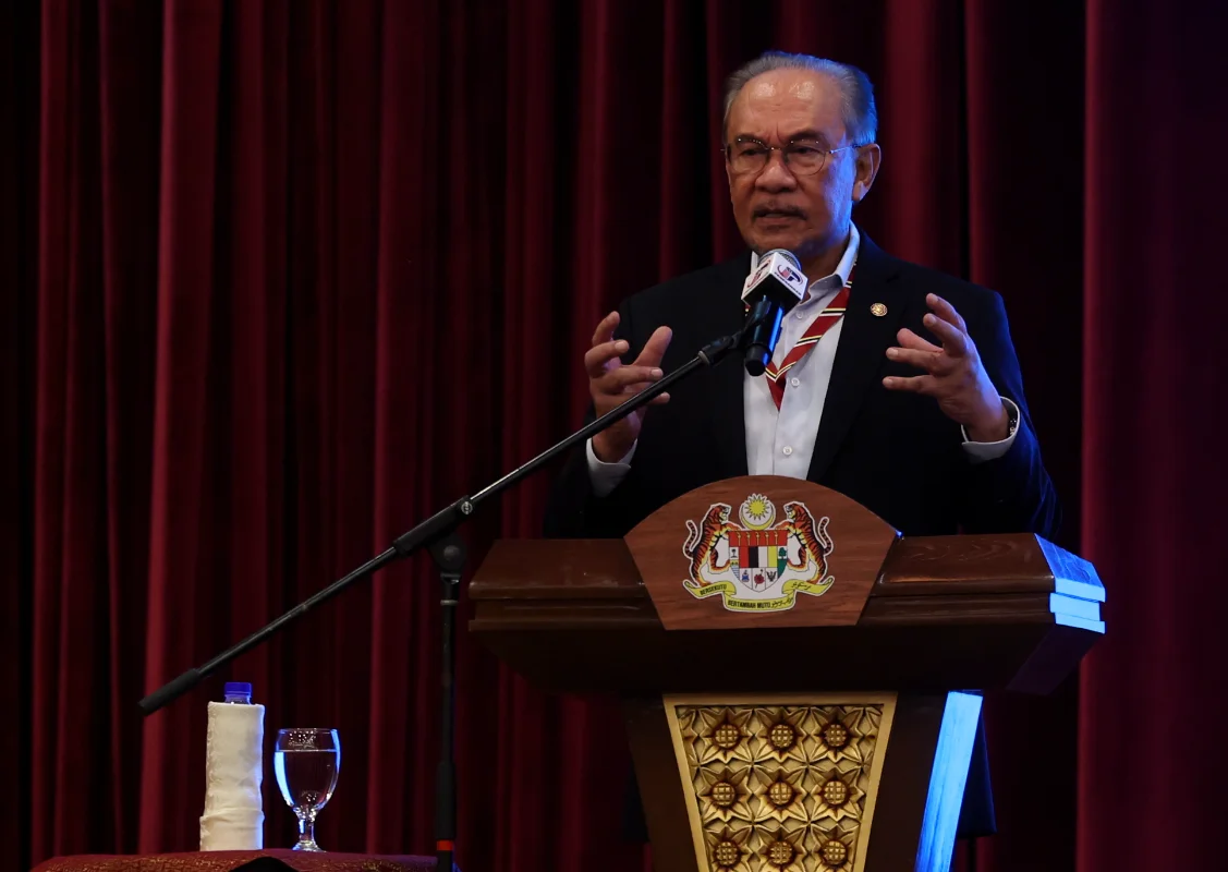 PM Anwar begins two-day Sabah visit ahead of state election