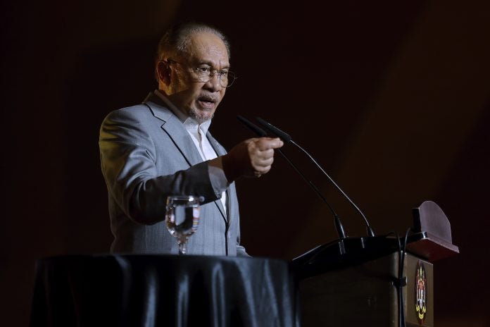 PM Anwar calls for stronger coordination between Gerakan Belia 4B and grassroots