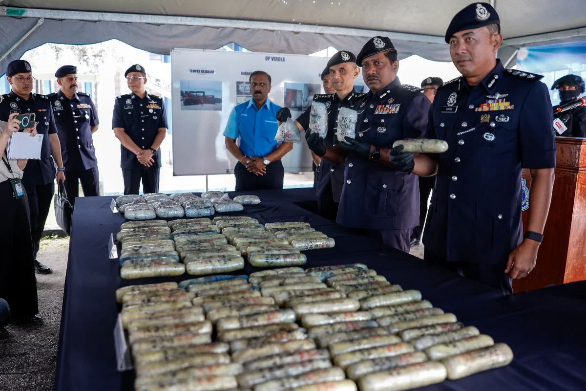 Police_bust_international_drug_syndicate__seize_RM1_44_million_meth