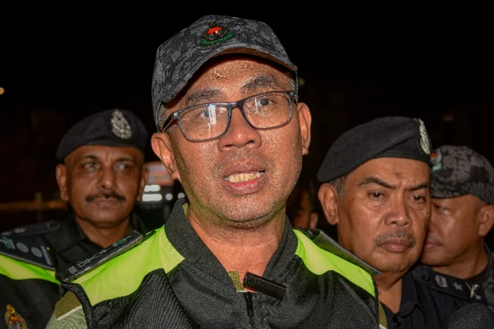 Sindiket tipu majikan RM57,000 dengan pura pegawai imigresen