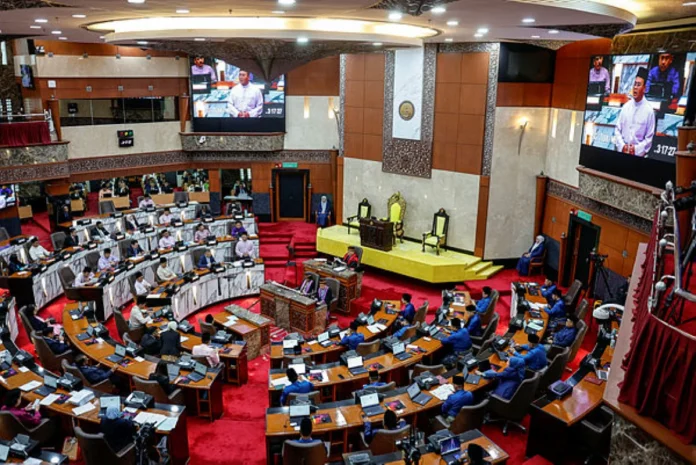 Elaun latihan industri RM1,500 untuk penuntut di agensi Selangor