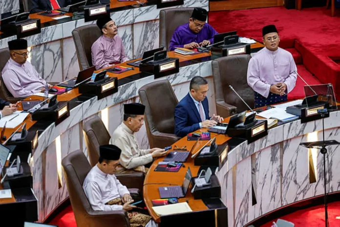 Penjawat awam Selangor terima bonus tiga bulan gaji