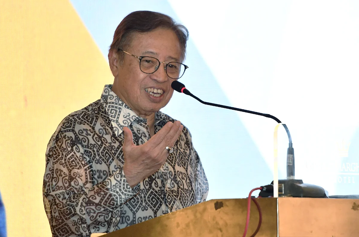 Sarawak’s airport, seaport mega plans aimed at 700 million Asean market - Abang Johari