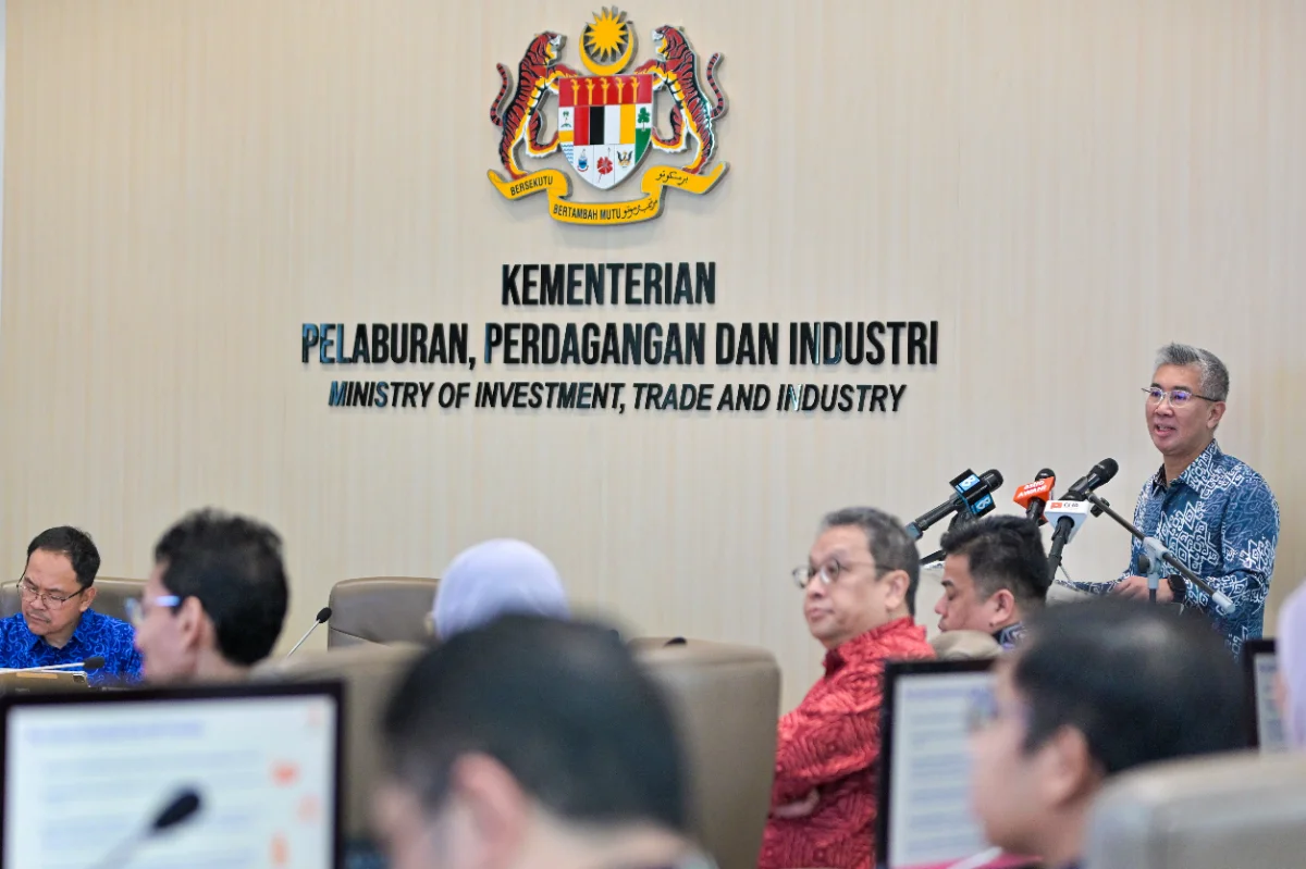 Tengku_Zafrul_tamatkan_khidmat_sebagai_Menteri_MITI_2_Disember_2025