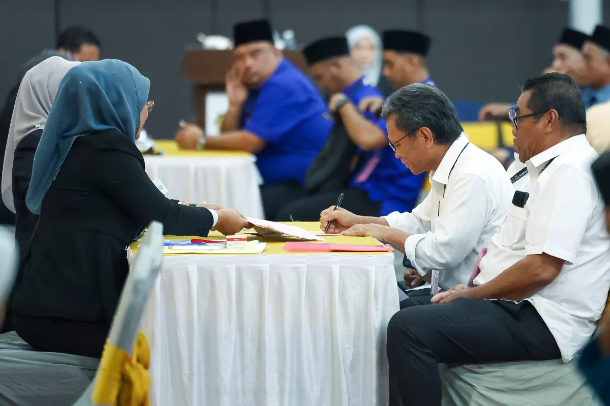 Two_former_Sabah_chief_ministers_contest_state_election_seats