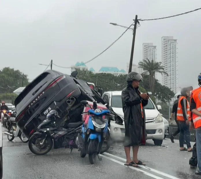 Two motorcyclists injured in four vehicle Mount Erskine accident