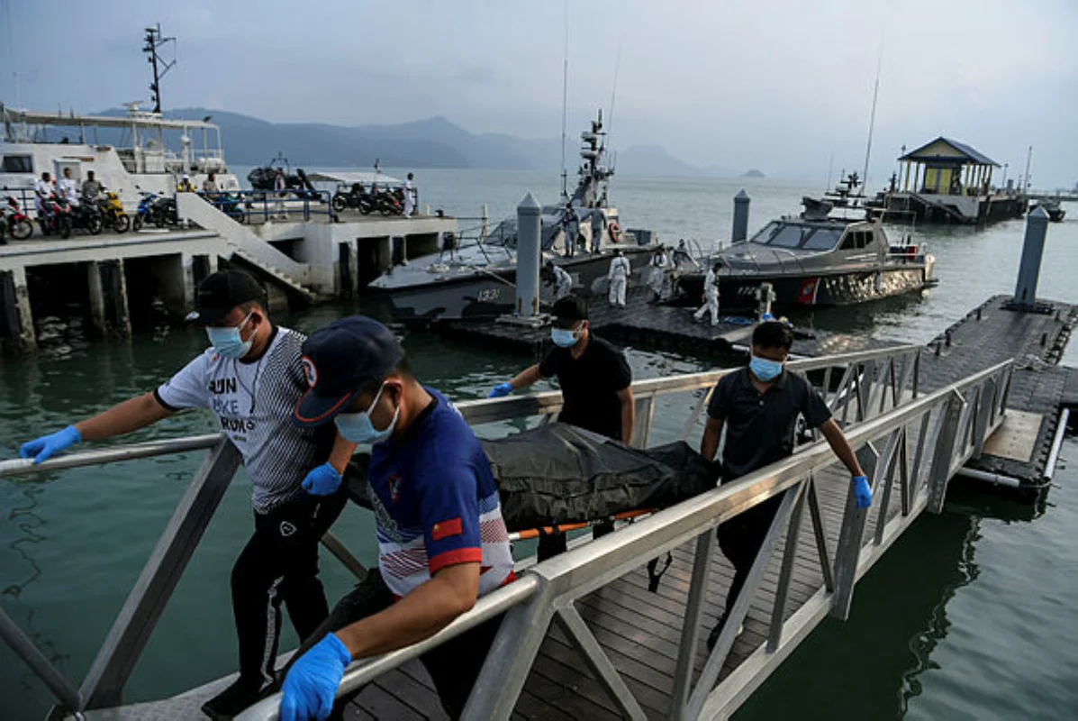 Dua lagi mayat ditemui dalam operasi bot karam di Langkawi
