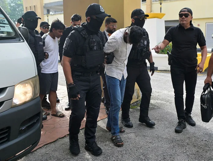 Dua lelaki didakwa bunuh jurujual wanita di Seri Kembangan