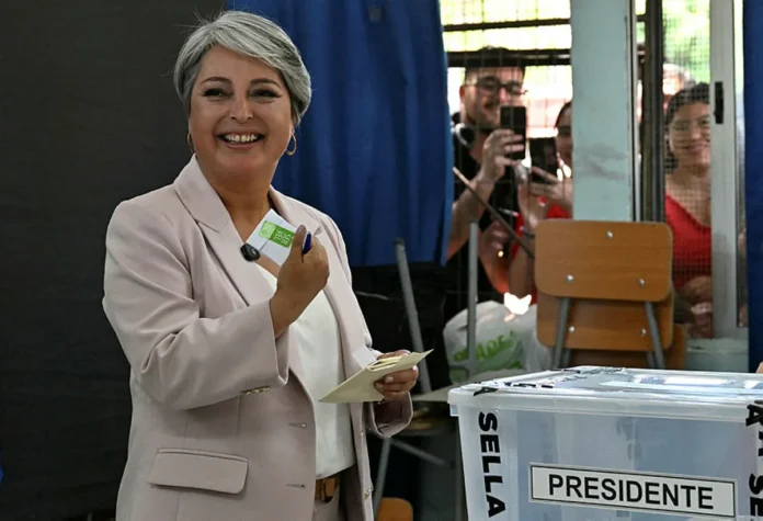 Crime, immigration dominate as Chile votes for president