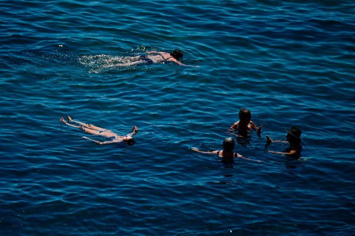 World will have to learn to live with heatwaves: UN