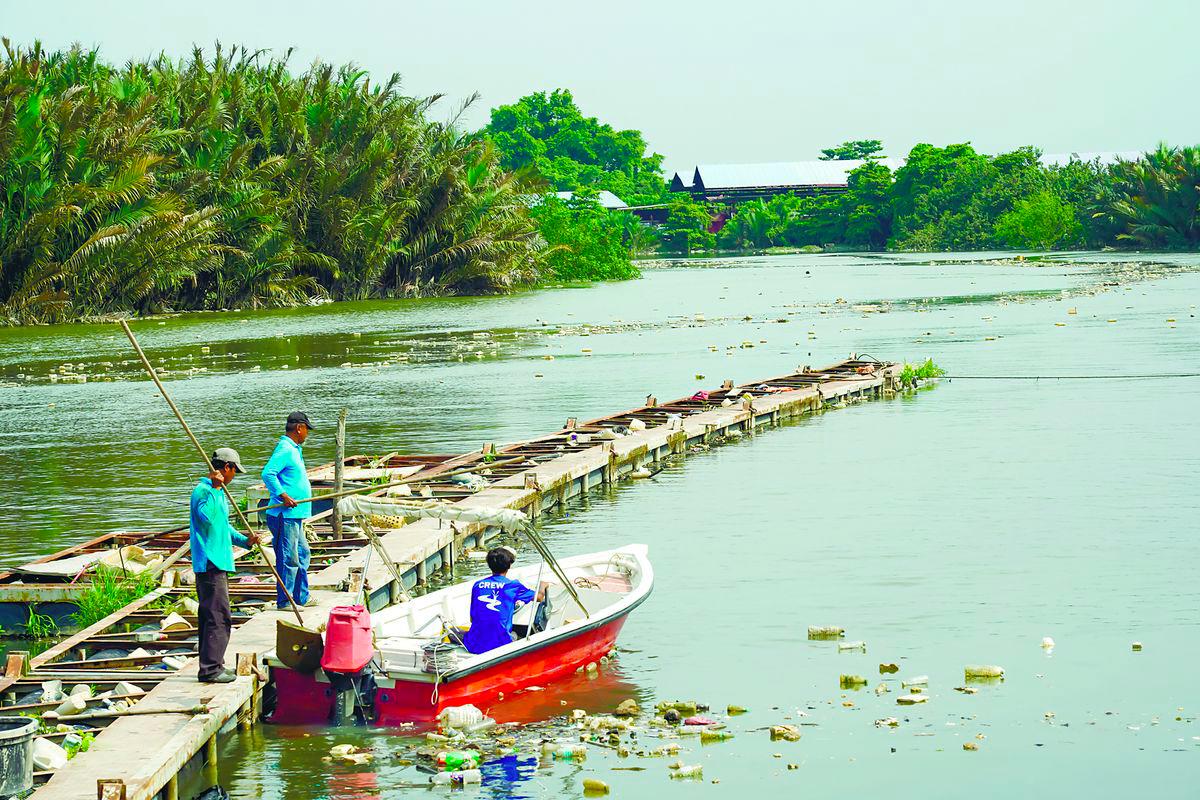 4,000kg plastic waste collected from river since December
