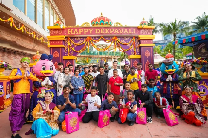 Sunway Lost World of Tambun Sunway Lagoon and Sunway Lost World of Tambun celebrated Deepavali with a week-long festival filled with cultural performances, fireworks, and family-friendly activities, showcasing Malaysia’s unity in diversity.