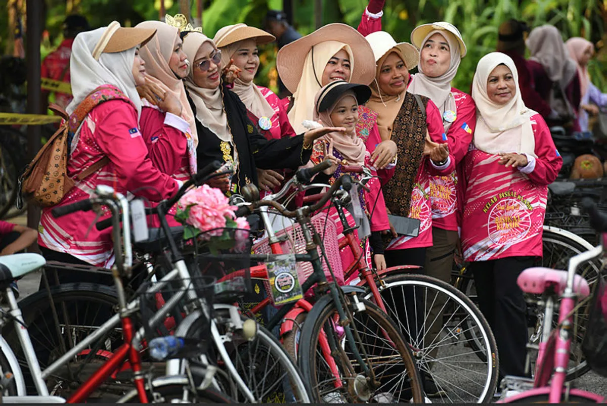 kayuhan-klasik 200 peserta kayuh basikal klasik di Penang Sempoi