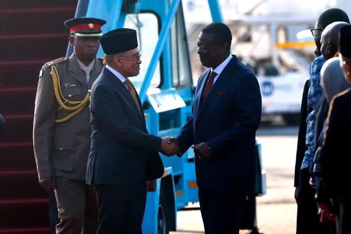 ken01-23112025-pm-arrival Anwar Kenya