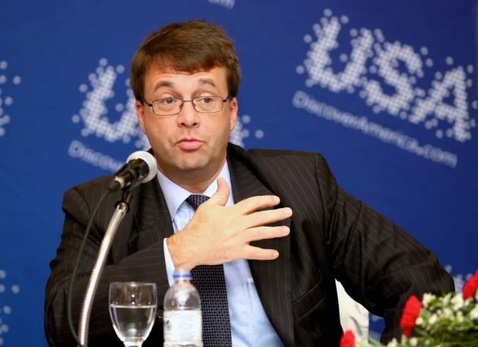 Edgard D.Kagan - Bernama file pic