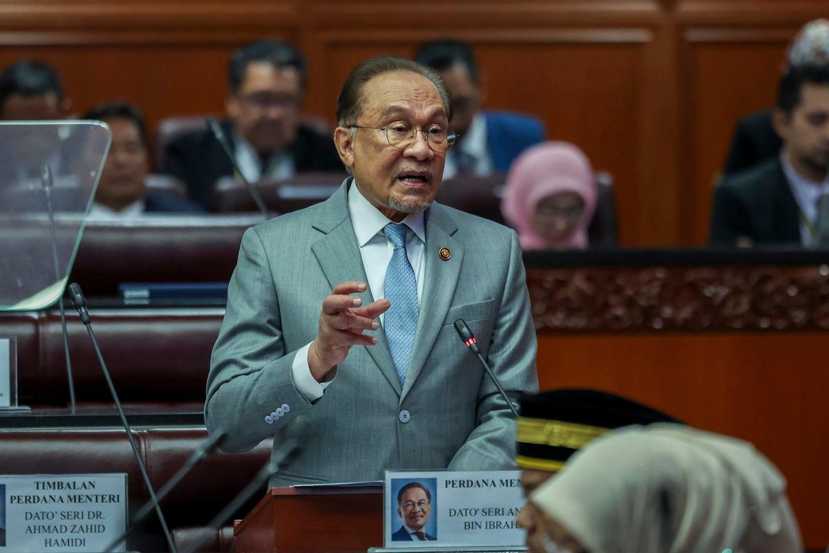 EKVE Section 1 opens after long delays, free tolls for a month, says PM Anwar EKVE Section 1 opens after long delays, free tolls for a month, says PM Anwar