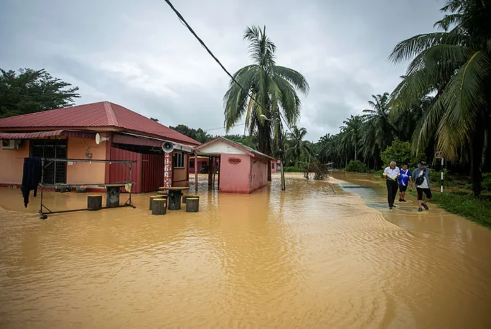 perak-banjir MERCY Malaysia aktifkan bantuan banjir untuk komuniti terjejas