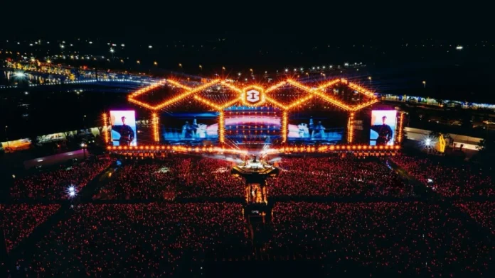 Vingroup introduces Culture as its new core pillar, focusing on preserving Vietnam’s traditional heritage while nurturing modern arts. Through new companies—V-Culture Talents, V-Film, and V-Spirit—the Group aims to elevate Vietnamese culture on the global stage.