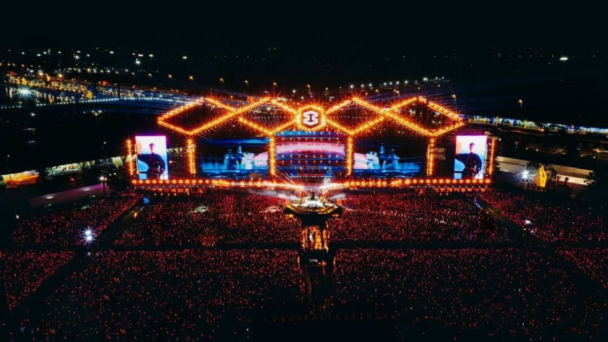 Vingroup Vingroup introduces Culture as its new core pillar, focusing on preserving Vietnam’s traditional heritage while nurturing modern arts. Through new companies—V-Culture Talents, V-Film, and V-Spirit—the Group aims to elevate Vietnamese culture on the global stage.