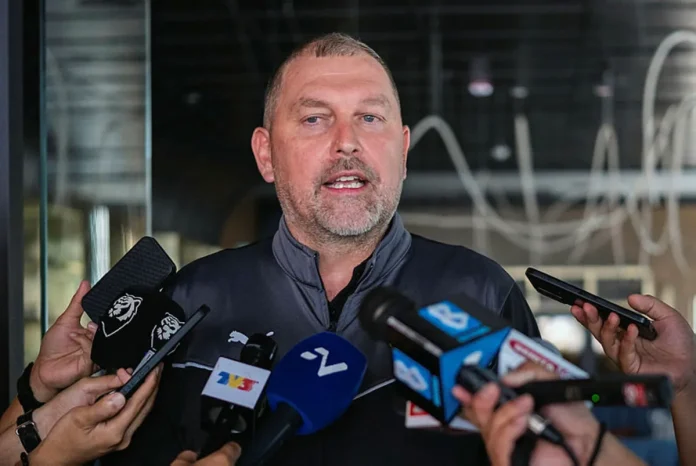 Cklamovski kekal fokus pada Nepal meskipun isu pemain warisan