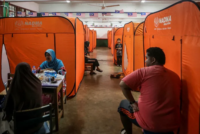 Penduduk Felda Mata Ayer terkejut dengan banjir teruk pertama kali