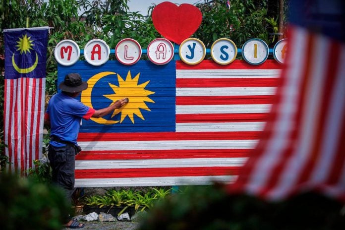 State leaders urge unity and pride in National Day celebrations