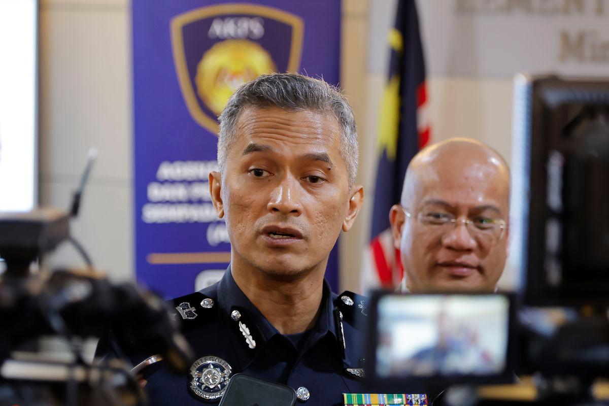 Mohd Shuhaily komited perkukuh operasi AKPS, tingkat kawalan sempadan Mohd Shuhaily komited perkukuh operasi AKPS, tingkat kawalan sempadan