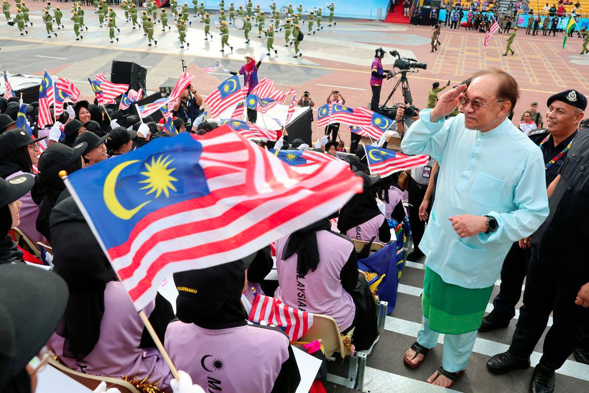 PM Anwar urges Malaysians to fly Jalur Gemilang until Malaysia Day PM Anwar urges Malaysians to fly Jalur Gemilang until Malaysia Day