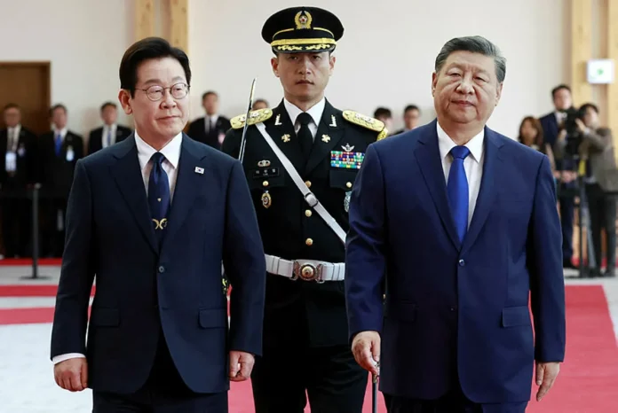 China's Xi meets South Korean leader, capping APEC summit