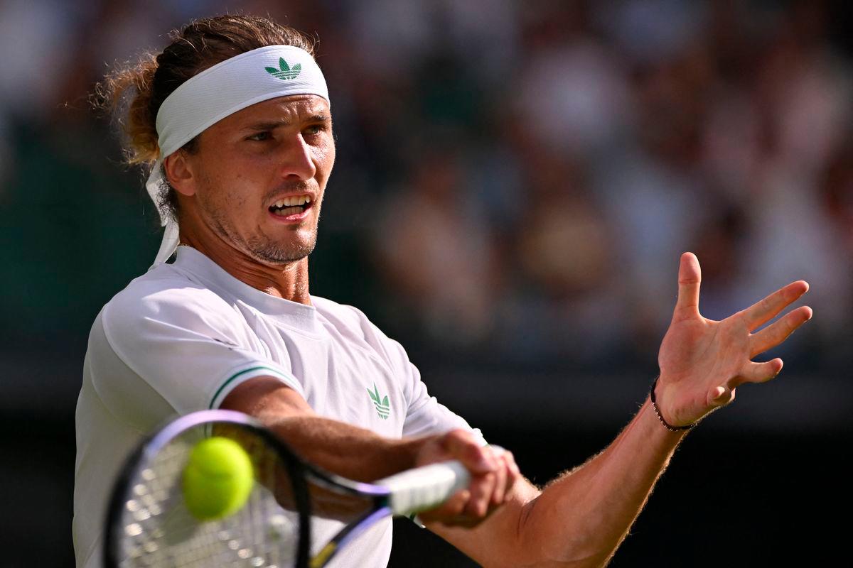 Alexander Zverev considers therapy after shock Wimbledon exit