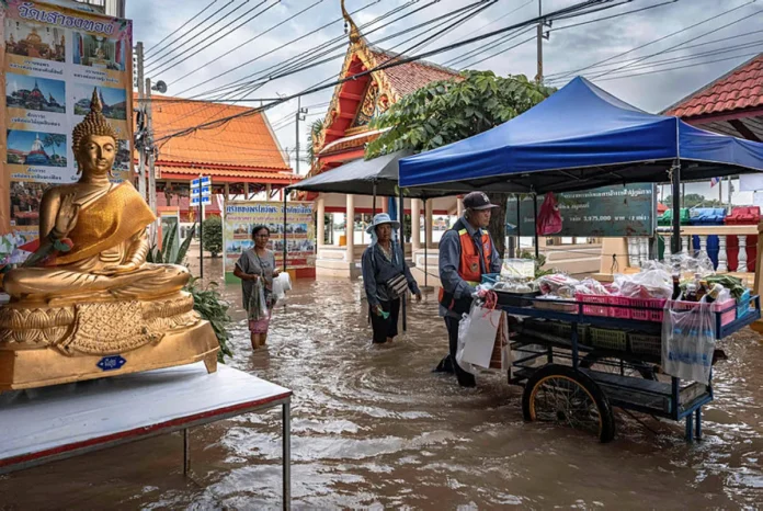 40 pelajar dan pensyarah UUM terkandas di Hatyai akibat banjir