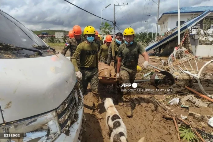 Typhoon Kalmaegi kills 140 in Philippines, heads for Vietnam