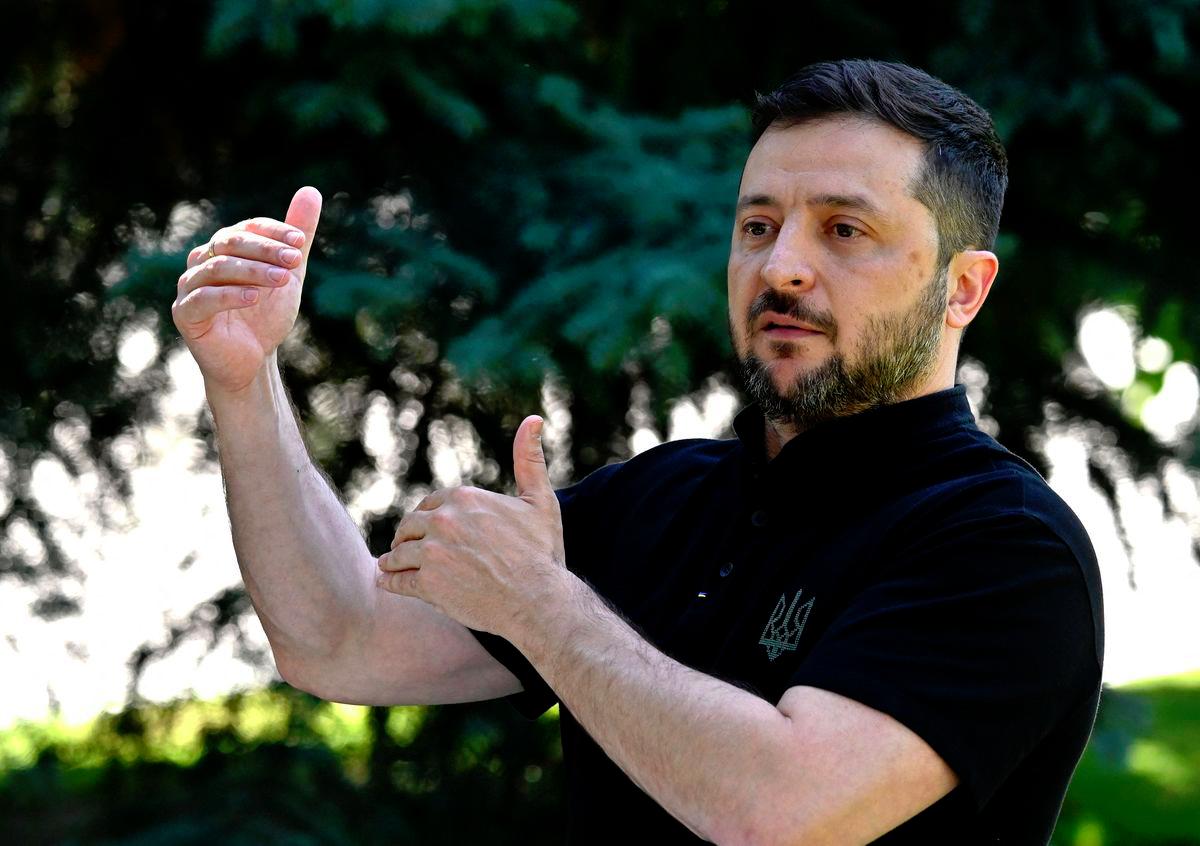 Zelensky urges faster US weapons delivery under NATO arms deal