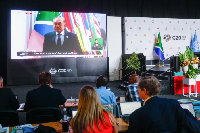 zaf14-22112025-pm-arrival G20 Anwar Ibrahim