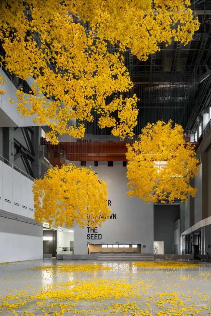 1-1 The 15th Shanghai Biennale Opens - Does the flower hear the bee?
