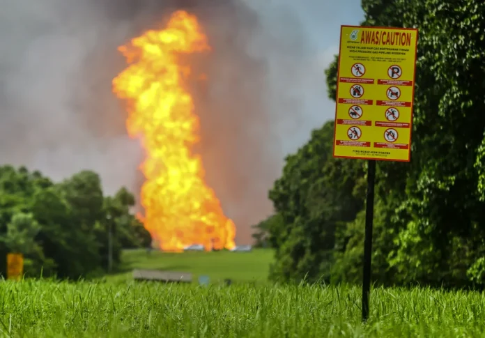 1743481716483 The gas pipeline fire which erupted in Putra Heights, Subang Jaya